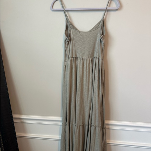 American Eagle Outfitters Sage Green tiered midi Dress size large - Picture 7 of 12
